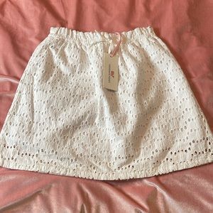 NWT’s Vineyard  Vines Girls White Eyelet Skirt, Size S (7-8)